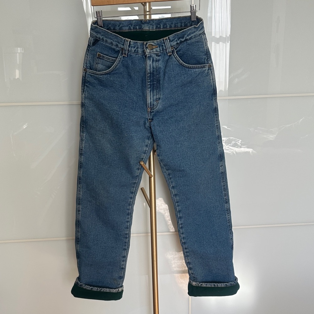 Wrangler Rugged Wear Fleece lined Blue Denim Jeans. Size 6. Like new.